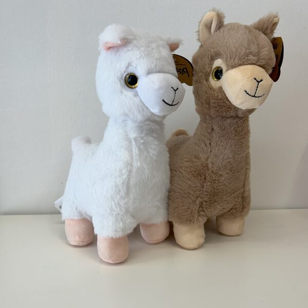 Peluche lama 27cm 9.00€ piece reste le beige