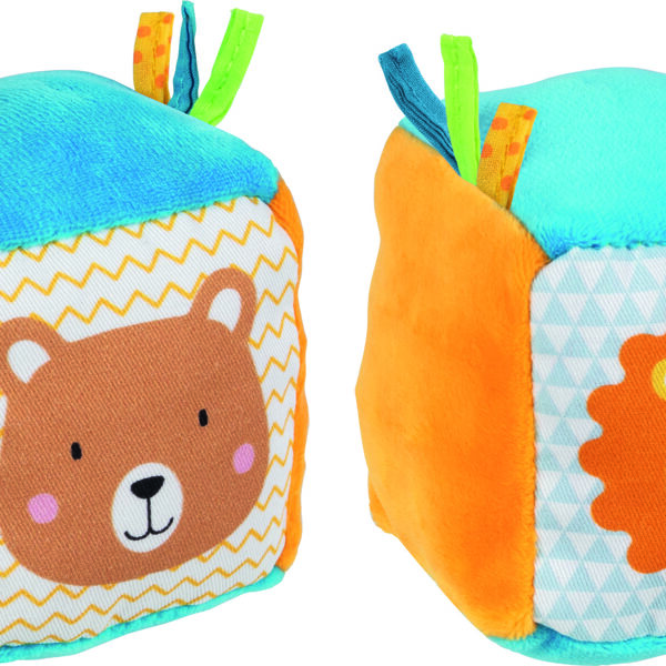 65304 Cube avec grelot et papier qui crepite 6€ l'unite