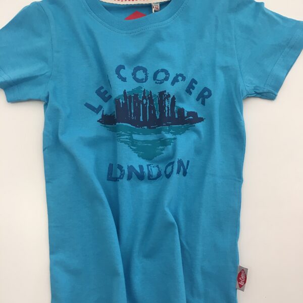 Tee-shirt 12€  taille 6ans/10ans